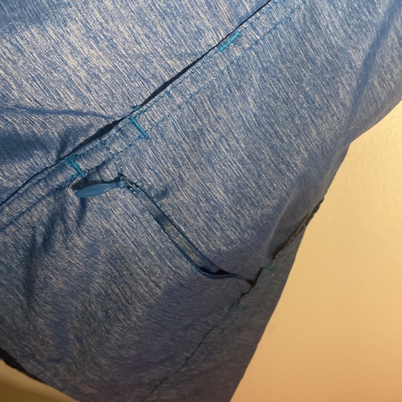 The North face sinched long sleeve - Picture 6 of 12